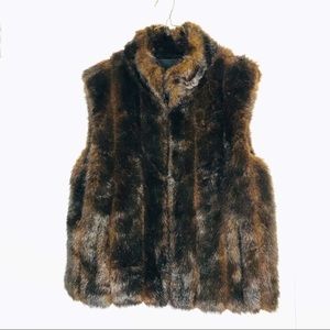Giacca dark brown faux fur medium vest with inside & outside pockets zip collar